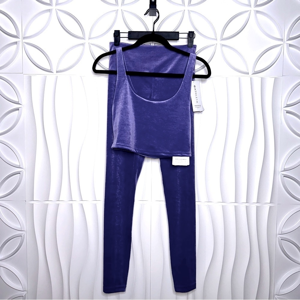 Athleta NWT Elation Velvet Tight Leggings Velvet Cut Out Crop Bra